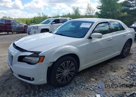 2012 Chrysler 300 S V6 from USA, damaged, VIN 2C3CCAGG8CH141352